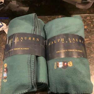 2 Ralph Lauren blankets